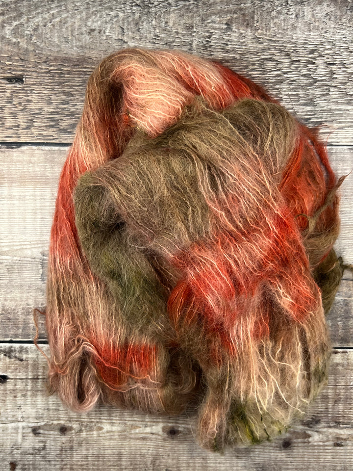 SINANN HAND DYED BRUSHED ALPACA YARN - Mushroom Season