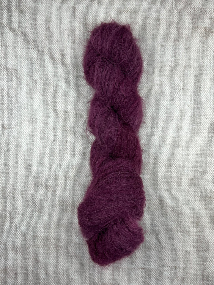 SINANN HAND DYED BRUSHED ALPACA YARN - Mulberry