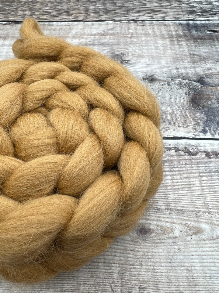 SHETLAND TOP: Fudge - FIBRE - Wild Atlantic Yarns
