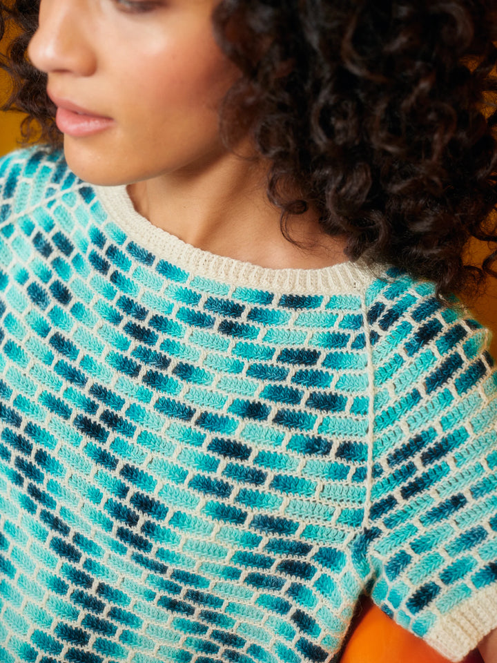 Let’s Crochet! Issue 2 by Laine Publishing