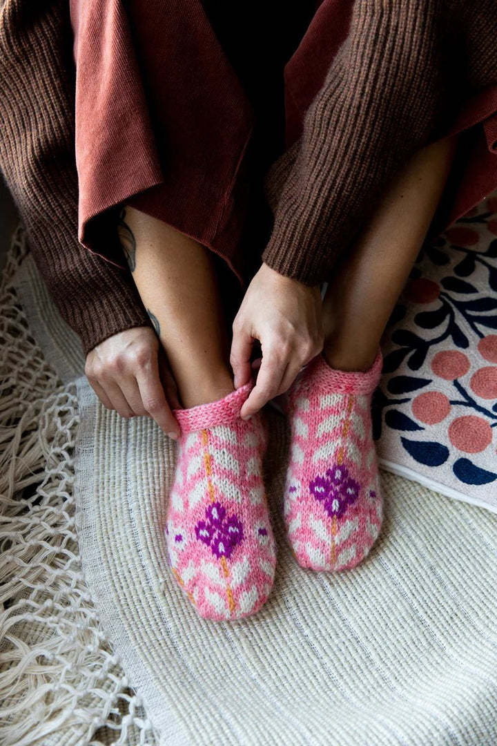 52 WEEKS OF ACCESSORIES BY LAINE MAGAZINE - BOOKS - Wild Atlantic Yarns