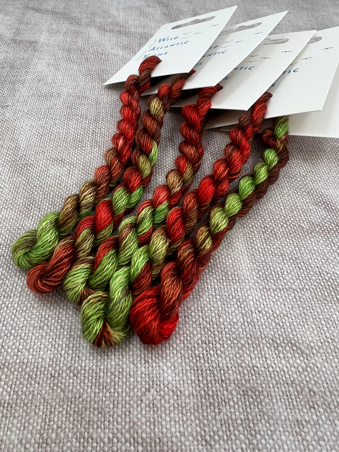 EMBROIDERY THREAD: Toffee Apple