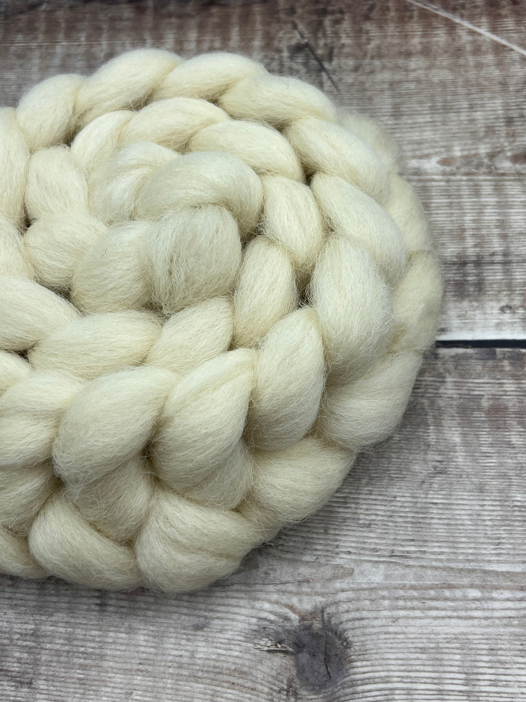 NATURAL GALWAY TOP: WHITE