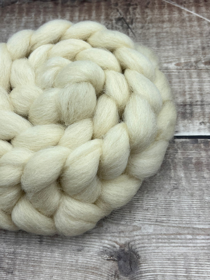 NATURAL GALWAY TOP: WHITE