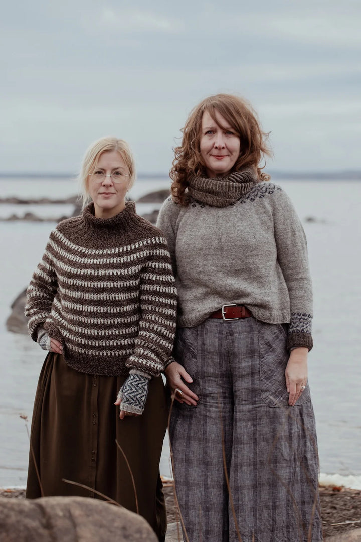 The Island and the Forest: A Knitted Correspondence