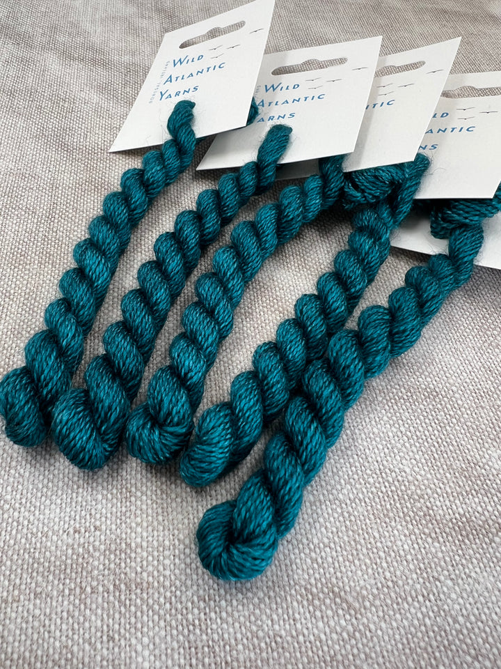 EMBROIDERY THREAD: Mallard