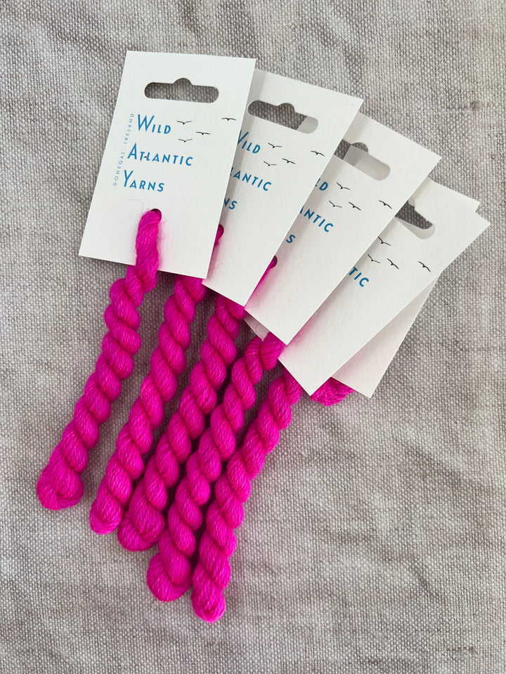 EMBROIDERY THREAD: Fuchsia Pop