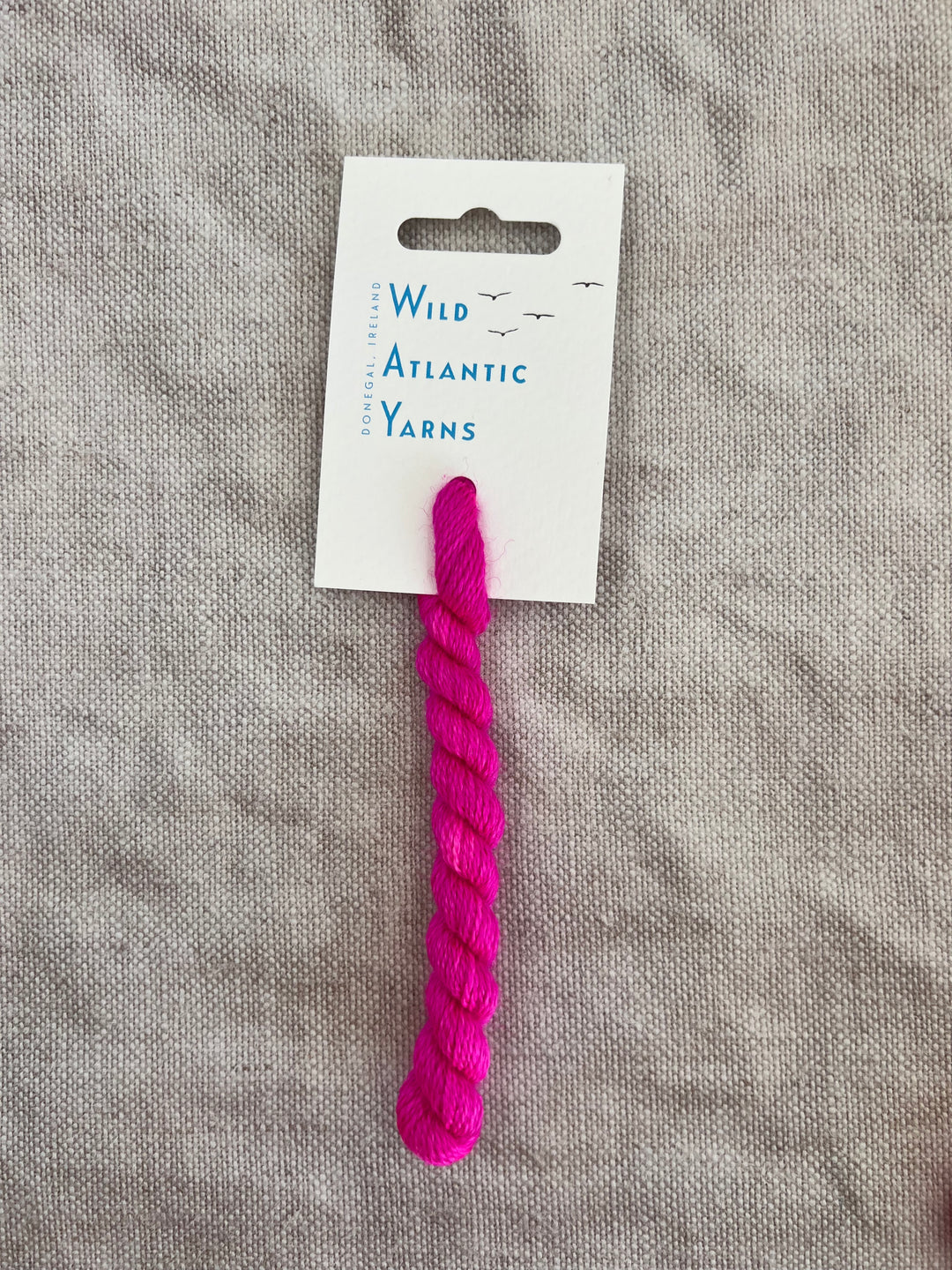 EMBROIDERY THREAD: Fuchsia Pop