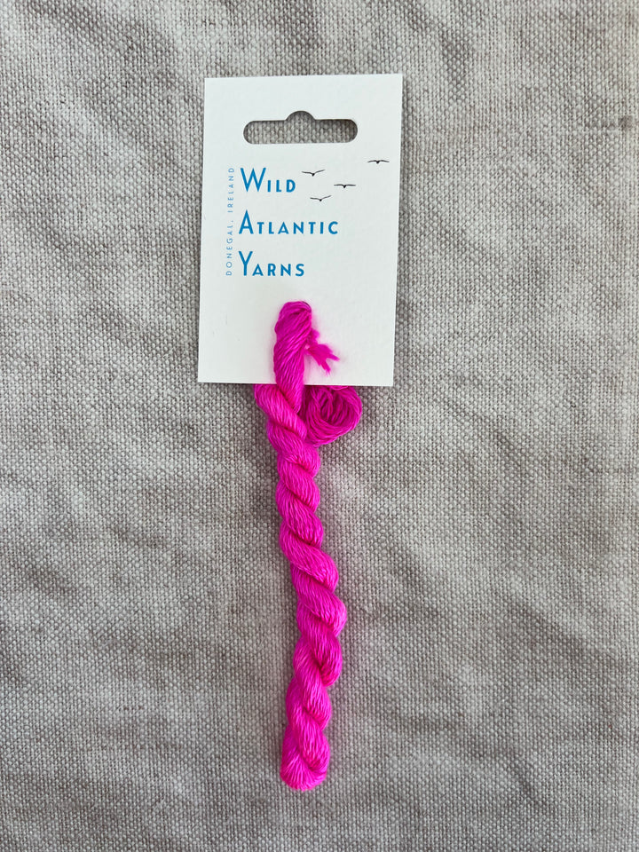 EMBROIDERY THREAD: Fuchsia Pop