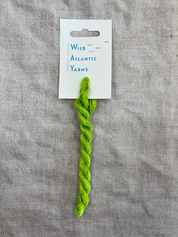 EMBROIDERY THREAD: Jellybean