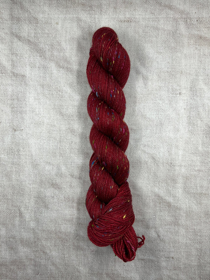 DÚN NA NA NGALL MULTI HAND DYED TWEED YARN - Fired Brick