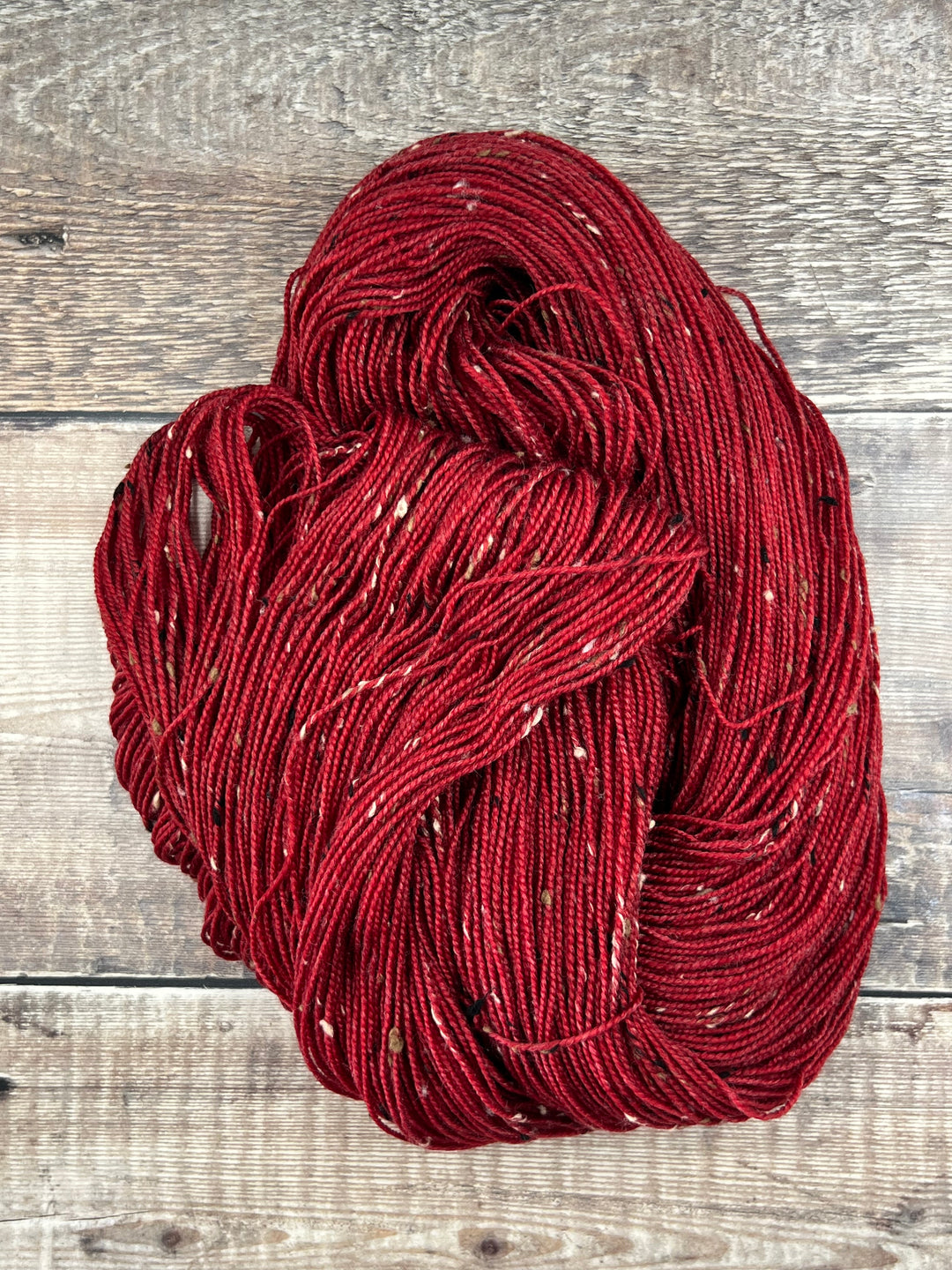 Dún na na nGall Hand Dyed Tweed Yarn - Fired Brick