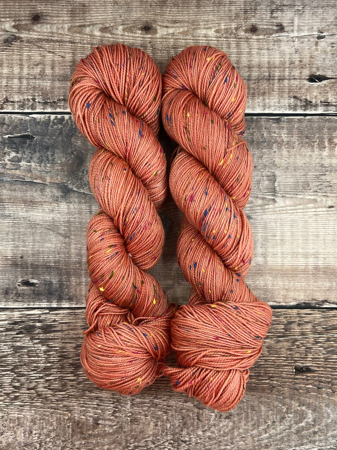 DÚN NA NGALL MULTI 4PLY: PEACH ORCHARD