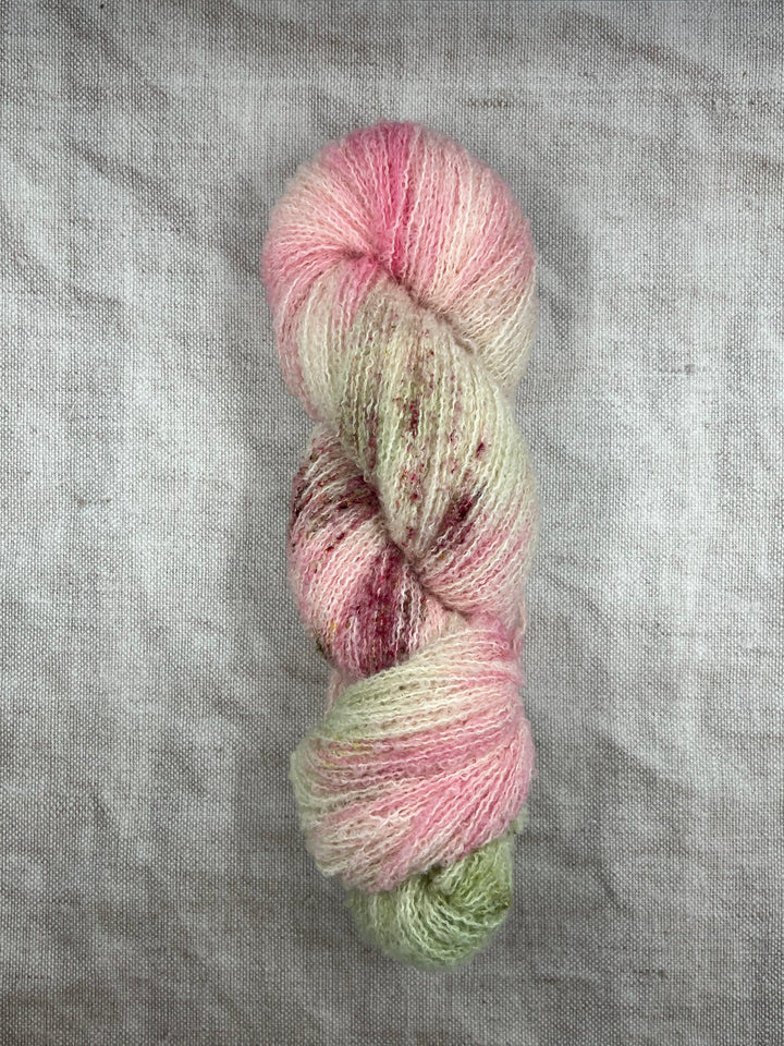 BANBA (merino boucle): Peony Posy - YARN - Wild Atlantic Yarns
