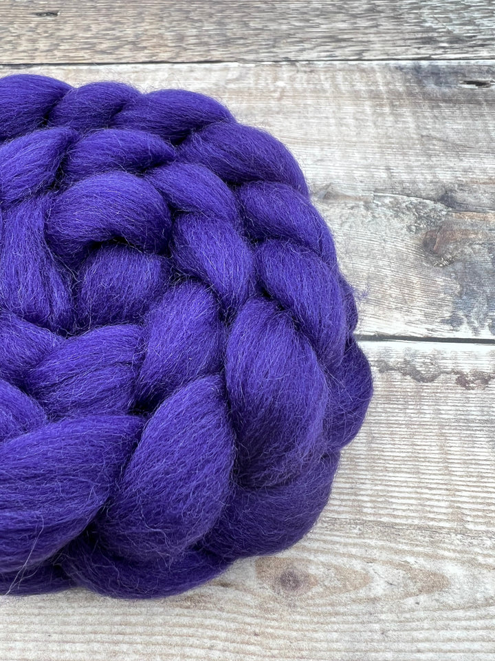 CORRIEDALE TOP | Amethyst - FIBRE - Wild Atlantic Yarns