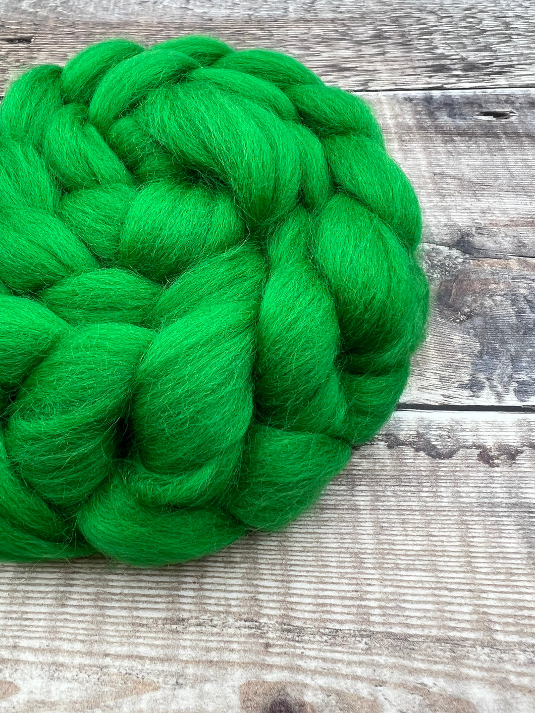 CORRIEDALE TOP: Emerald - FIBRE - Wild Atlantic Yarns