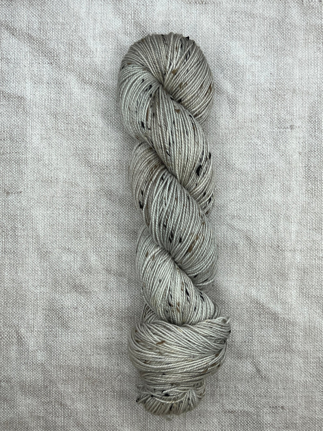 DÚN NA NGALL 4PLY (MERINO TWEED) - YARN - Wild Atlantic Yarns