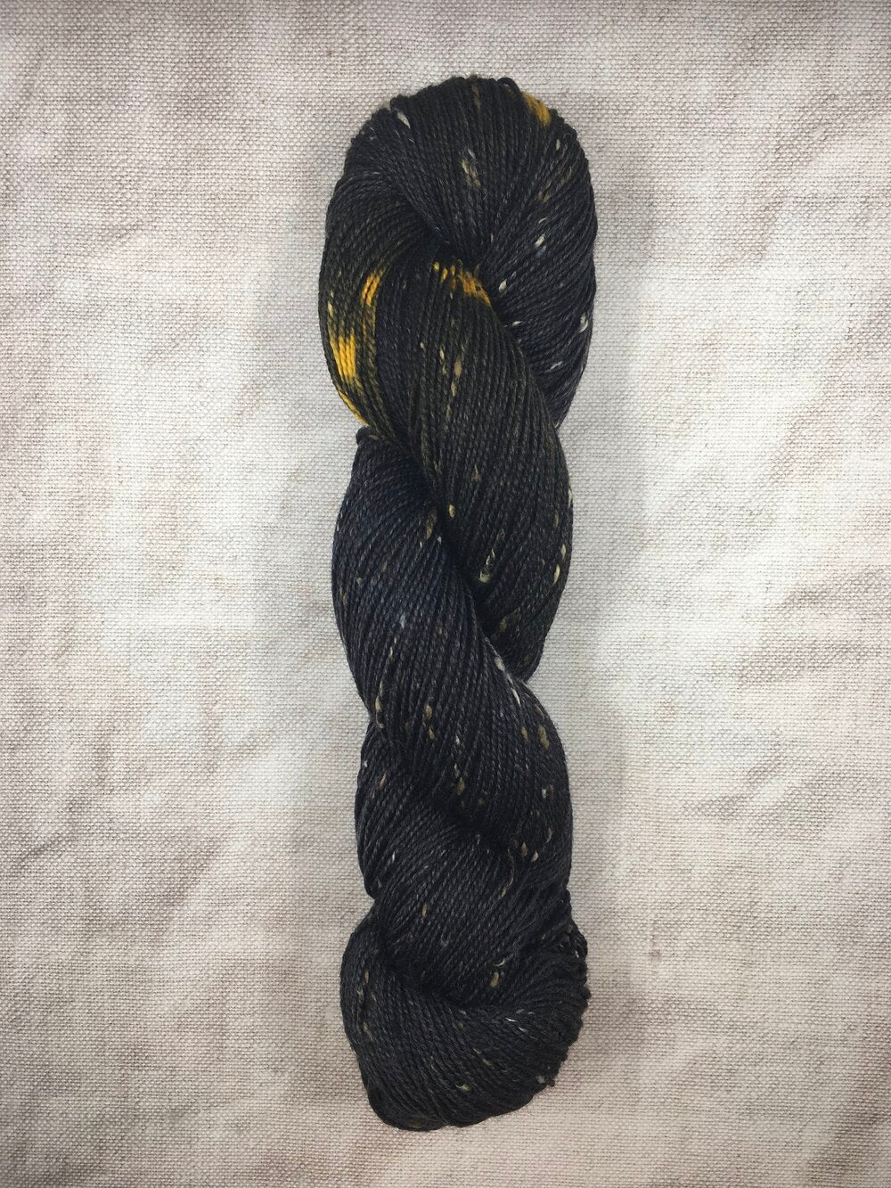 DÚN NA NGALL DK (MERINO TWEED) - YARN - Wild Atlantic Yarns