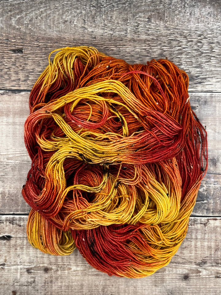 Maple Yarn DÚN NA NGALL: Maple Leaf – Wild Atlantic Yarns