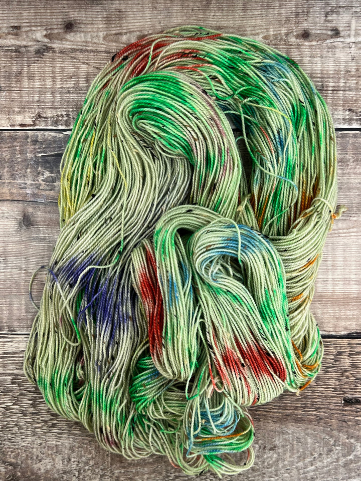 DÚN NA NGALL: Running Through The Meadow - YARN - Wild Atlantic Yarns