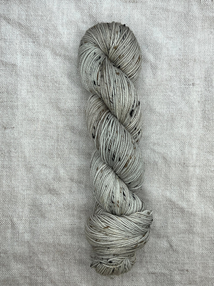 DÚN NA NGALL: Silver Birch - YARN - Wild Atlantic Yarns