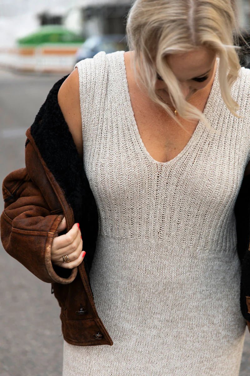 Everyday Knits: Easy Wardrobe Essentials by Paula Narkiniemi - BOOKS - Wild Atlantic Yarns