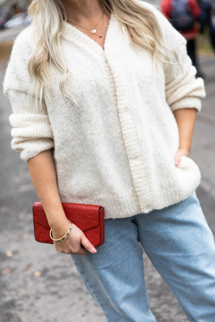 Everyday Knits: Easy Wardrobe Essentials by Paula Narkiniemi - BOOKS - Wild Atlantic Yarns