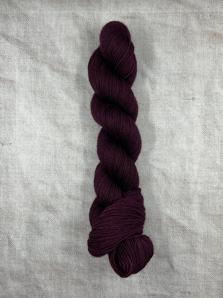 Gráinne Hand Dyed BFL Yarn - Mulberry - YARN - Wild Atlantic Yarns