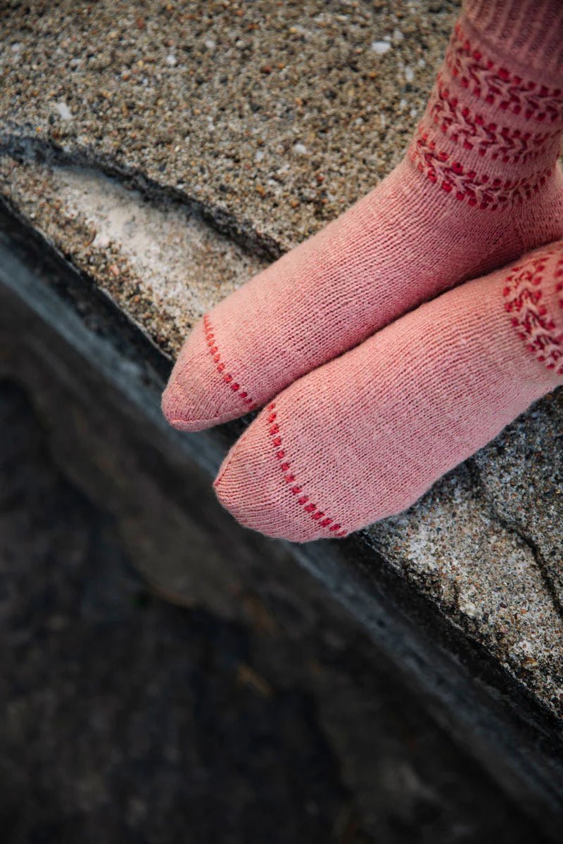 LAINE MAGAZINE ISSUE 25 - BOOKS - Wild Atlantic Yarns