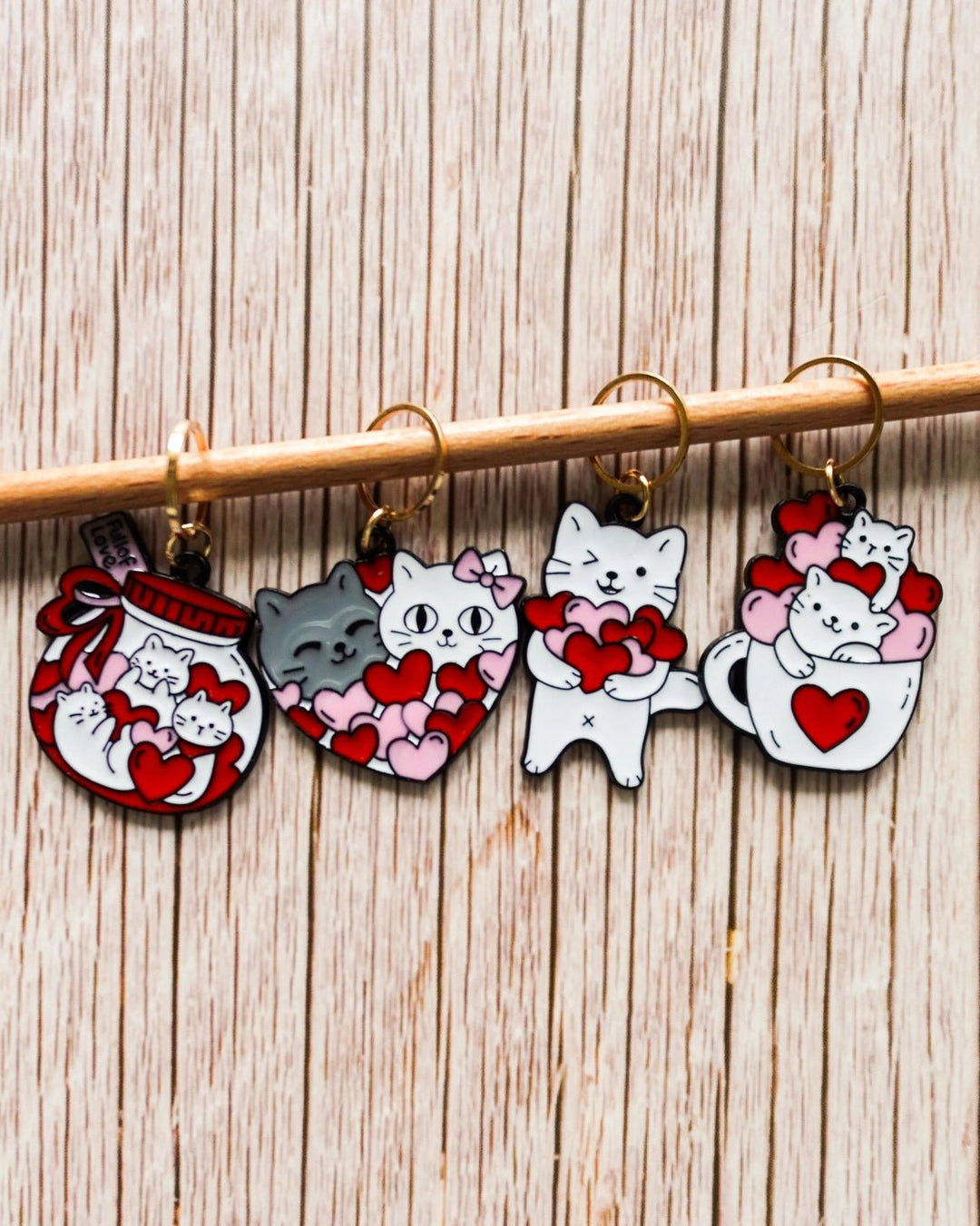 LOVE HEART CATS STITCH MARKERS - ACCESSORIES - Wild Atlantic Yarns