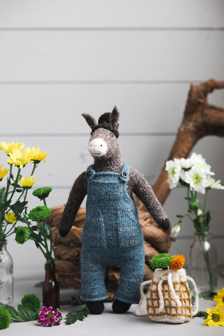 Mouche & Friends by Cinthia Vallet - BOOKS - Wild Atlantic Yarns