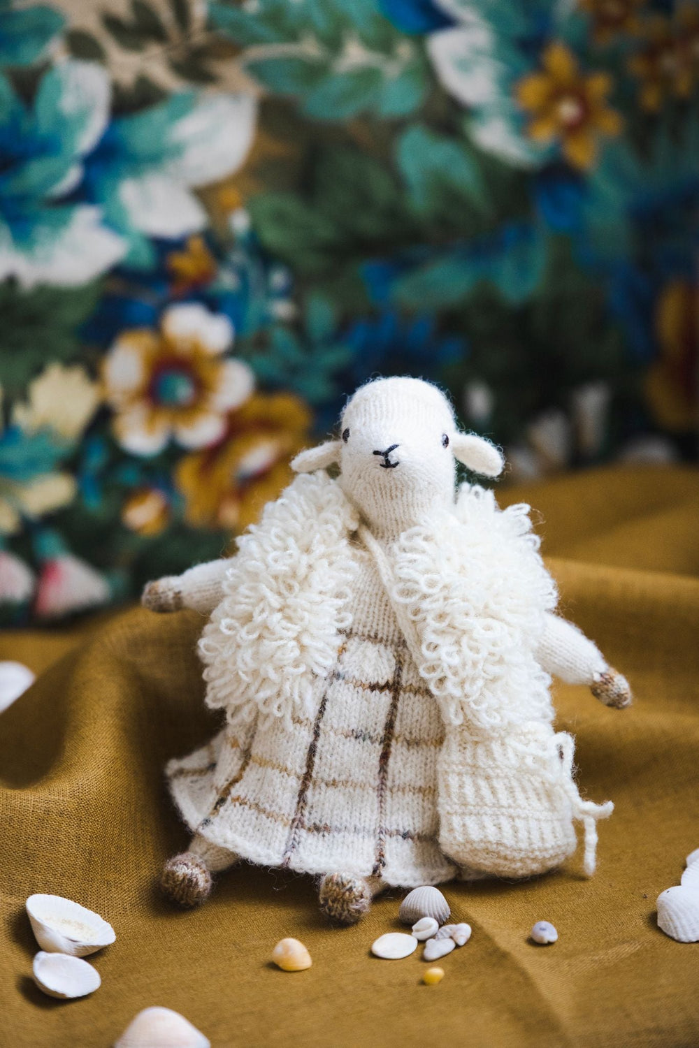 Mouche & Friends by Cinthia Vallet - BOOKS - Wild Atlantic Yarns