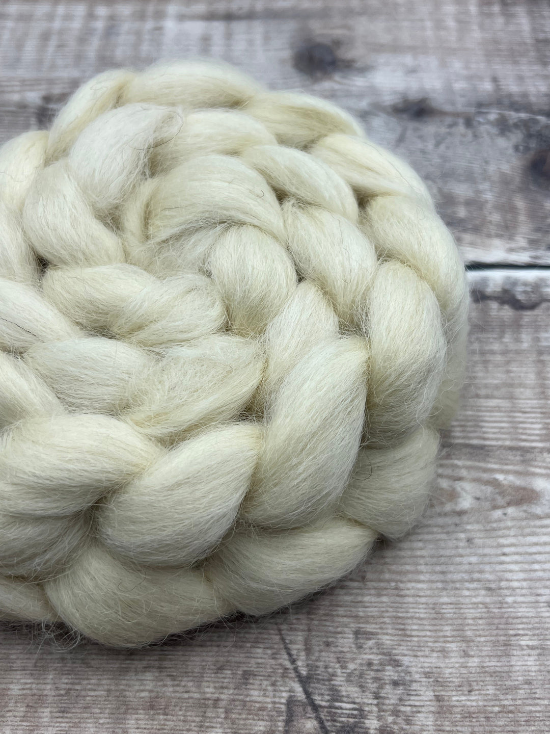 NATURAL WENSLEYDALE TOP: WHITE - FIBRE - Wild Atlantic Yarns