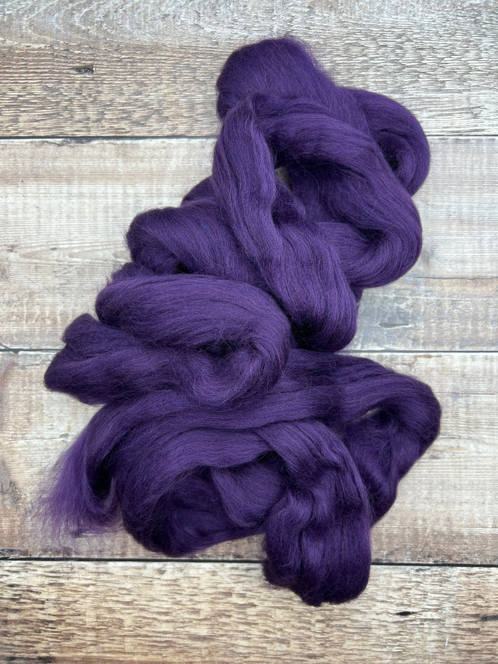 SHETLAND TOP: Aubergine - FIBRE - Wild Atlantic Yarns