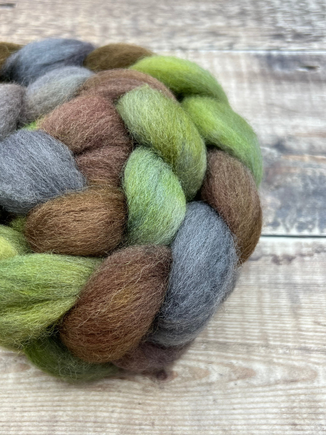 SPACE DYED SHETLAND TOP: The Moss Covered Wall - FIBRE - Wild Atlantic Yarns