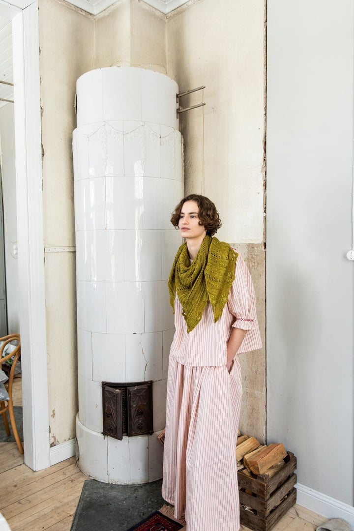 TEXTURED KNITS by Paula Pereira - BOOKS - Wild Atlantic Yarns