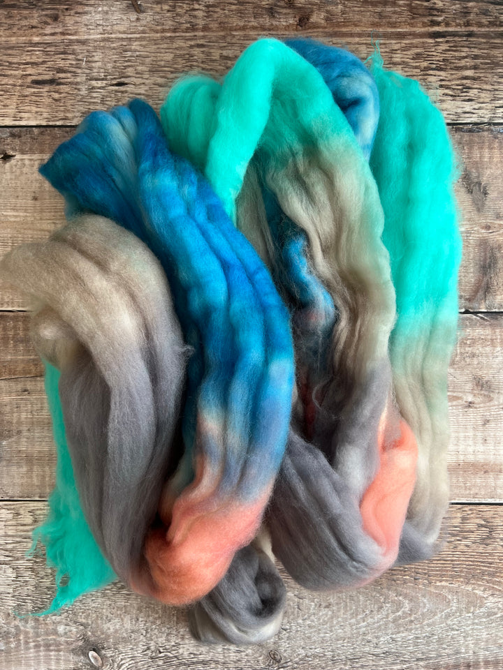 SPACE DYED MERINO TOP: Kingfisher